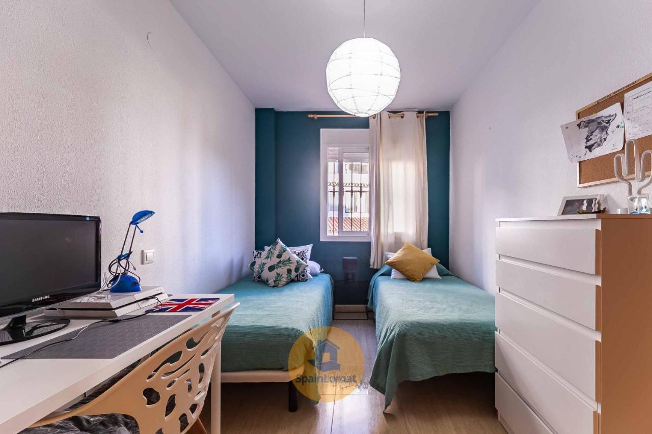 Nice 2 Bedroom Apartment For Family In Los Pacos Fuengirola Buitenkant foto
